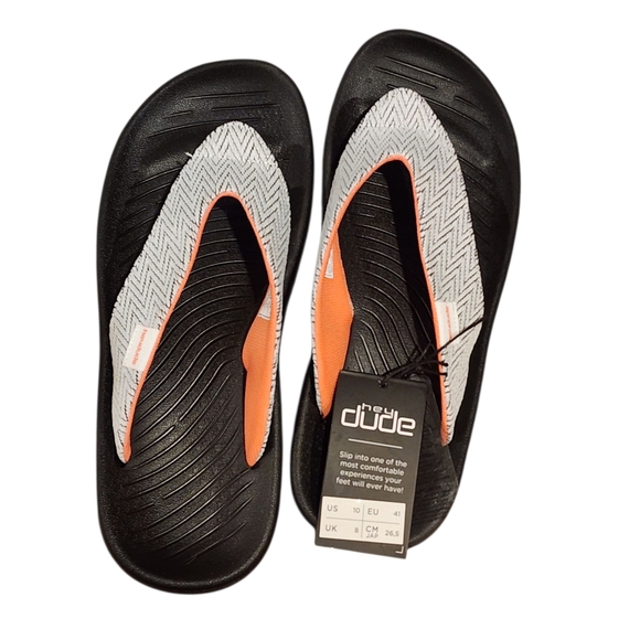 Hey Dude Shoes - NWT Hey Dude Meg Black Wave Flip Flops US Size 10